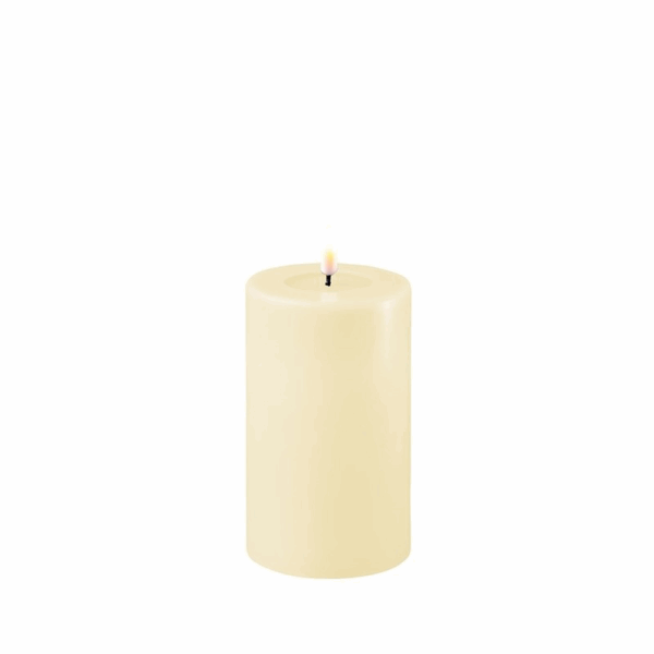 VELA LED DE CERA CON LLAMA REAL 7,5 X 12,5 CM CREAM LISA