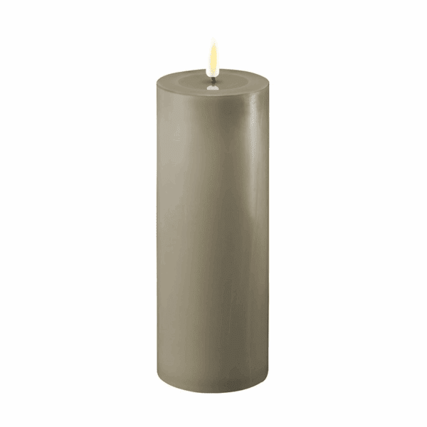 VELA LED DE CERA CON LLAMA REAL 7,5 X 20 CM SAND LISA