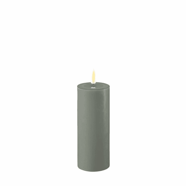 VELA LED DE CERA CON LLAMA REAL 5 X 12,5 CM SALVIE GREEN LISA
