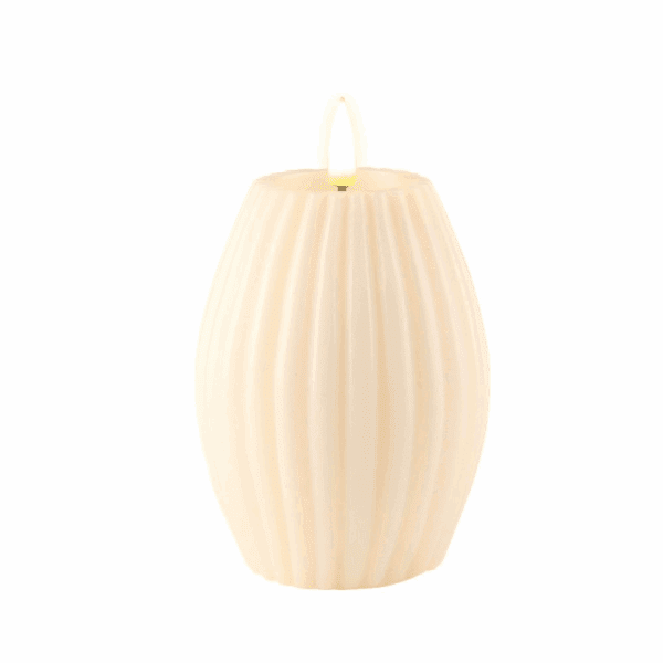 VELA LED DE CERA CON LLAMA REAL 7,5 X 10 CM CREAM STRIPE