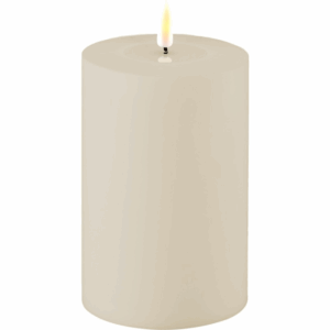 VELA LED DE EXTERIOR CON LLAMA REAL 5X7,5 CM DUST SAND LISA