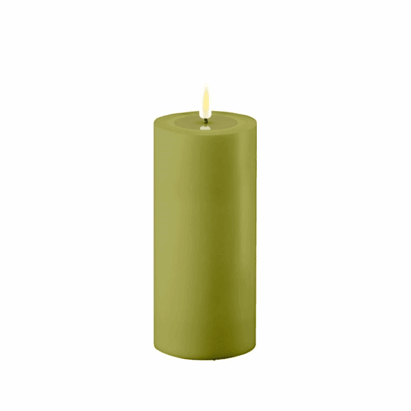 VELA LED DE EXTERIOR CON LLAMA REAL 7,5X15 CM OLIVE GREEN LISA