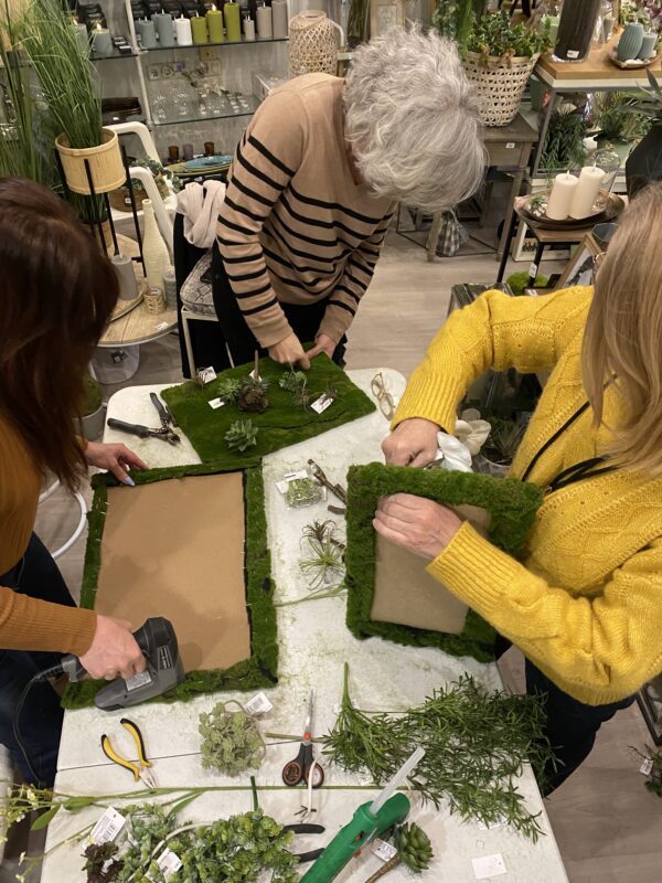 TALLER MONOGRAFICO JARDINES VERTICALES CON PLANTAS ARTIFICALES DE CALIDAD - Imagen 2
