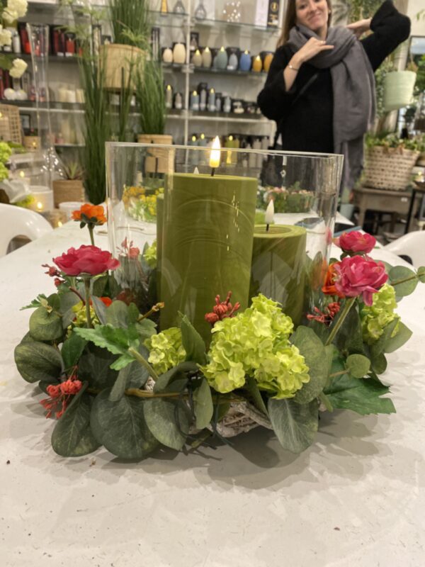 TALLER MONOGRAFICO CORONAS FLORALES CON PLANTAS ARTIFICALES DE CALIDAD - Imagen 8